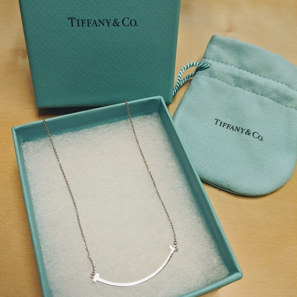 Tiffany & Co. Jewelry - Authentic Tiffany & Co. Smile Pendant necklace